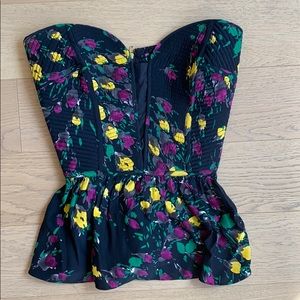 Cute corset style strapless top